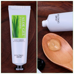 Aloe Vera Moisturizing Gel for Daily Skin Hydration